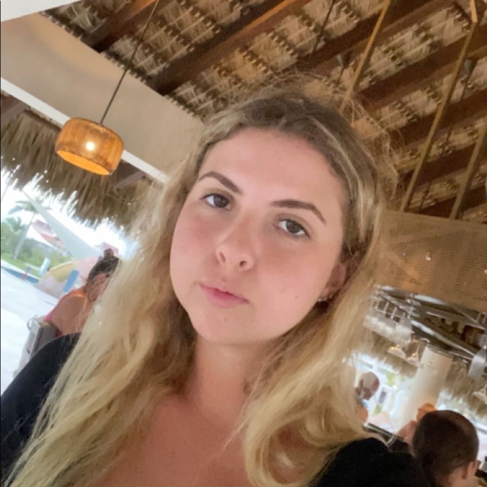 Meet your Posher, Biana